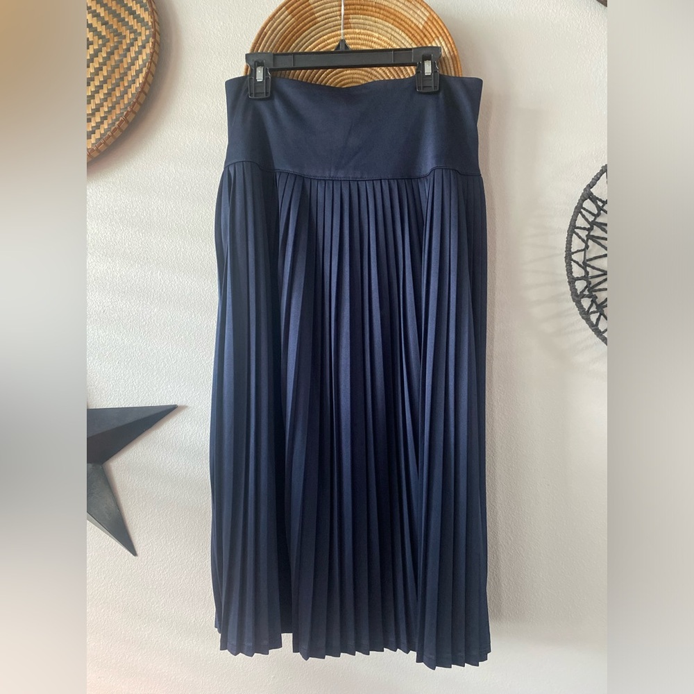 a new day Navy Blue Pleated MIDI Skirt Size 2 NWT